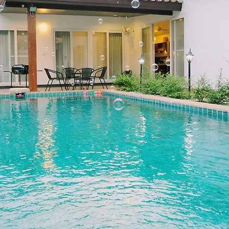 The Beach Pool Villa Pattaya Eksteriør billede